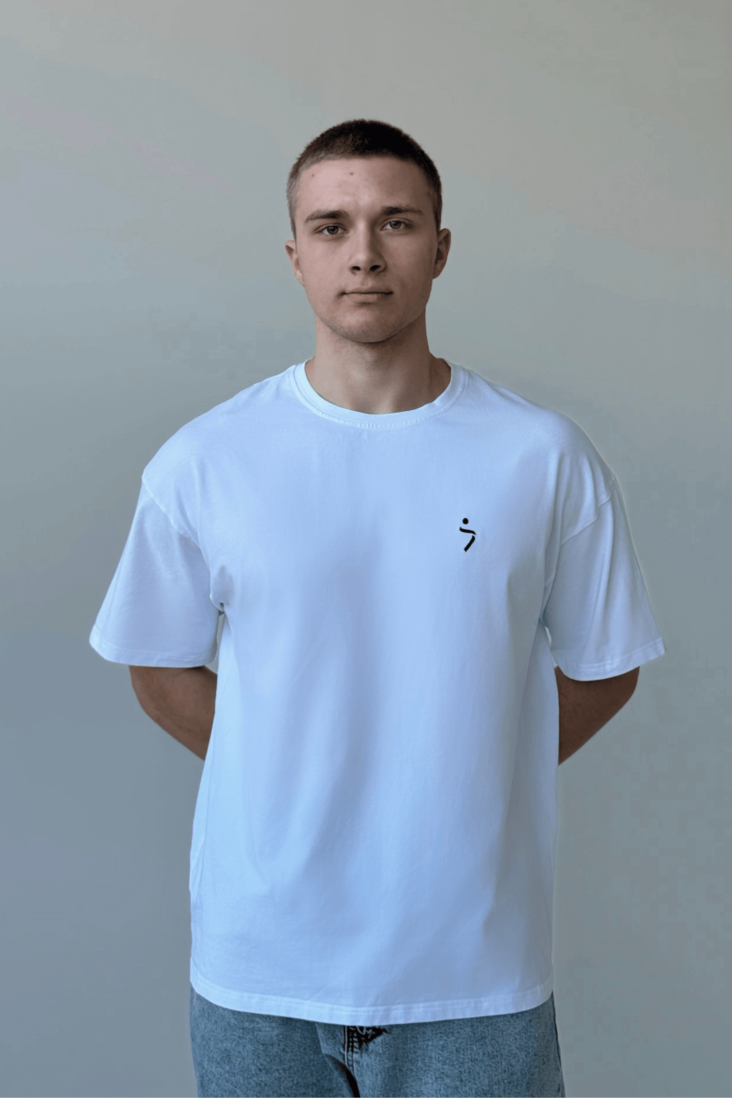 ОВЕРСАЙЗ ФУТБОЛКА (З F - U ЛОГО), БІЛА - Form You